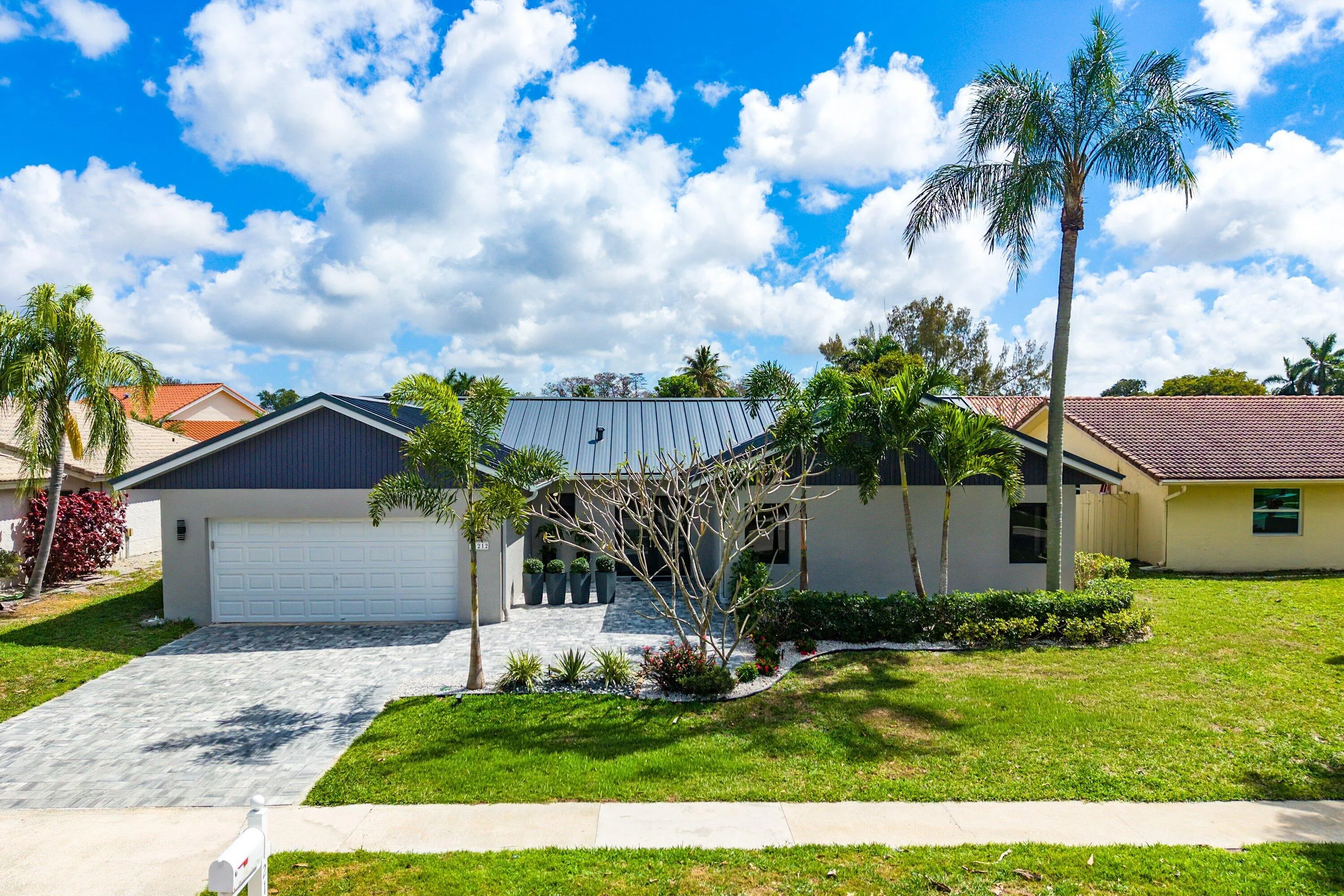036-21212EscondidoWay-BocaRaton-FL-33433