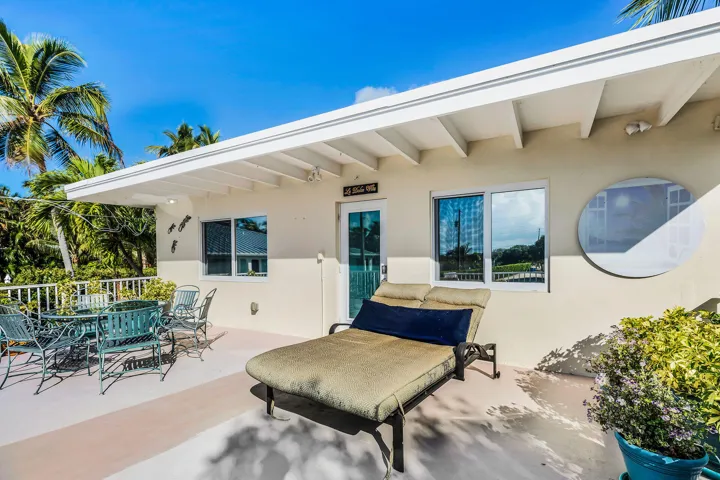 Welcome to 77340 Overseas Hwy