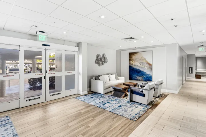Sitiing Area Lobby