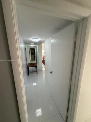 hallway to bedrooms