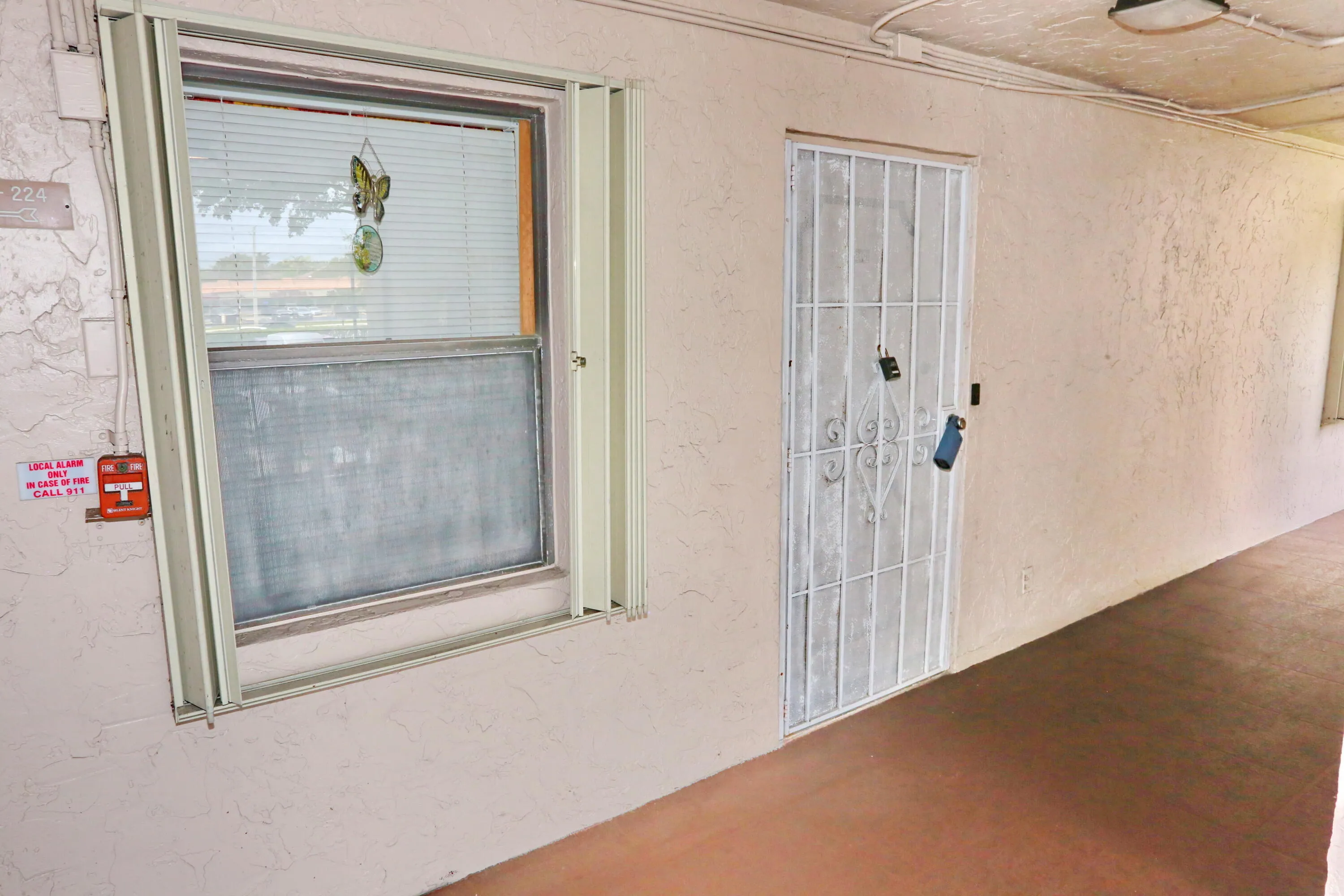 Hurricane accordion shutters