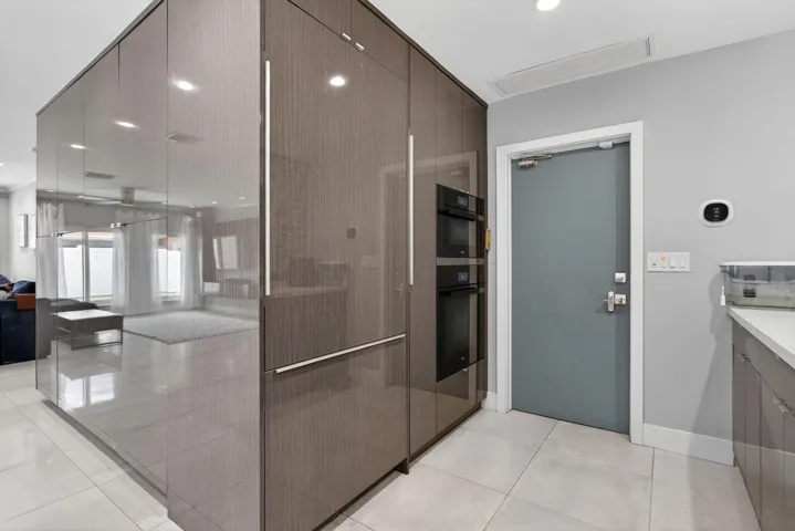 57-web-or-mls-2732-2153