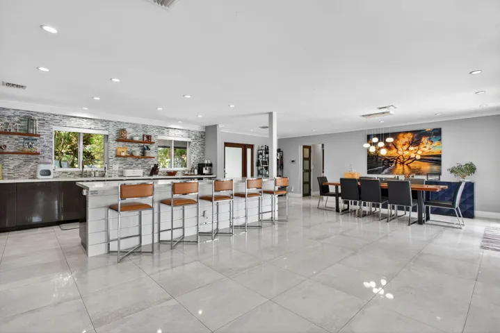 50-web-or-mls-2732-2117