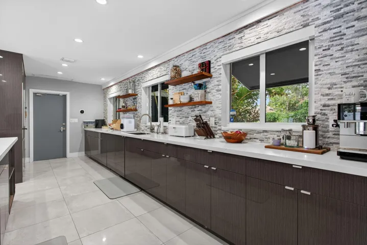 56-web-or-mls-2732-2148