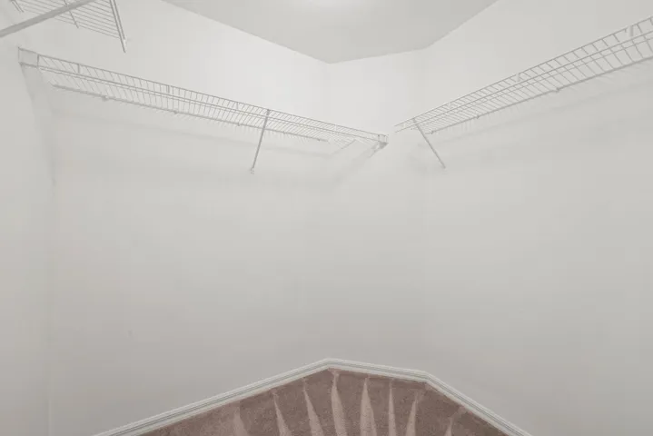 CLOSET1