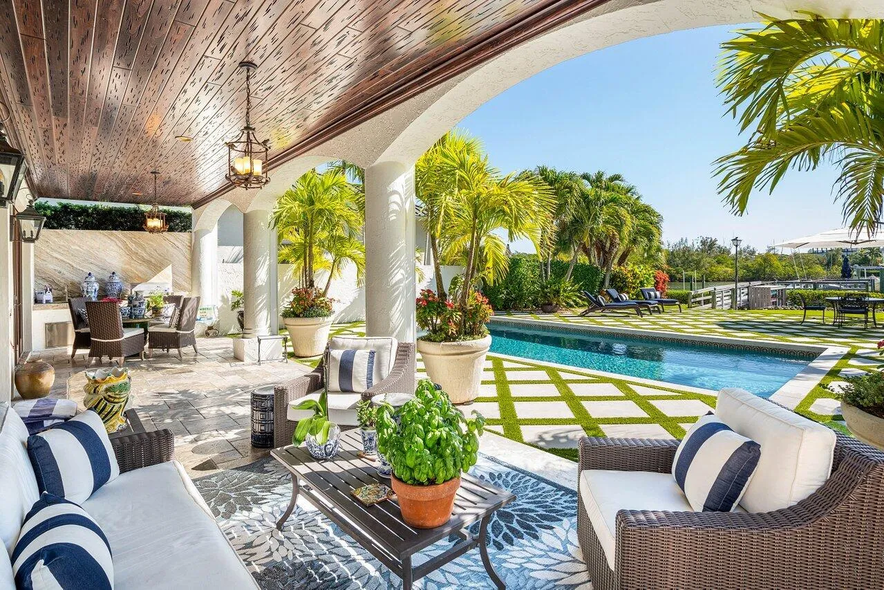 047-281FishermansWay-Jupiter-FL-33477-SM