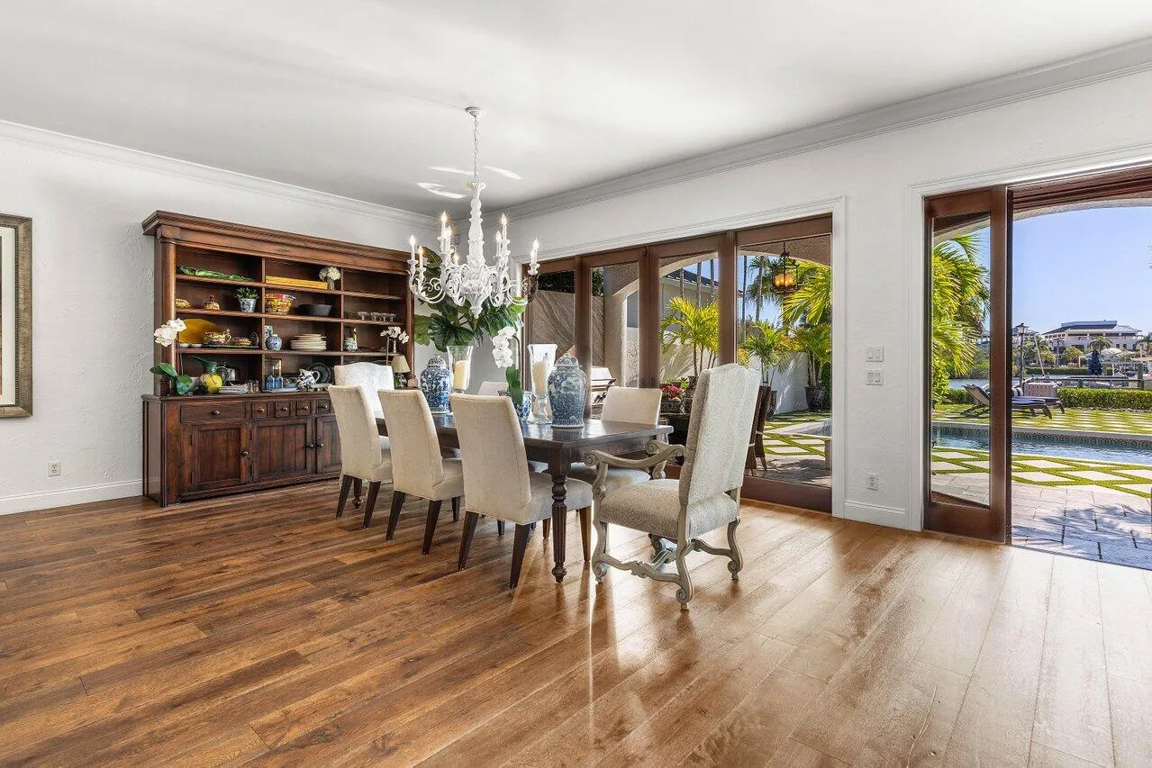 Dining with waterfront views!