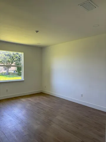 MASTER ROOM