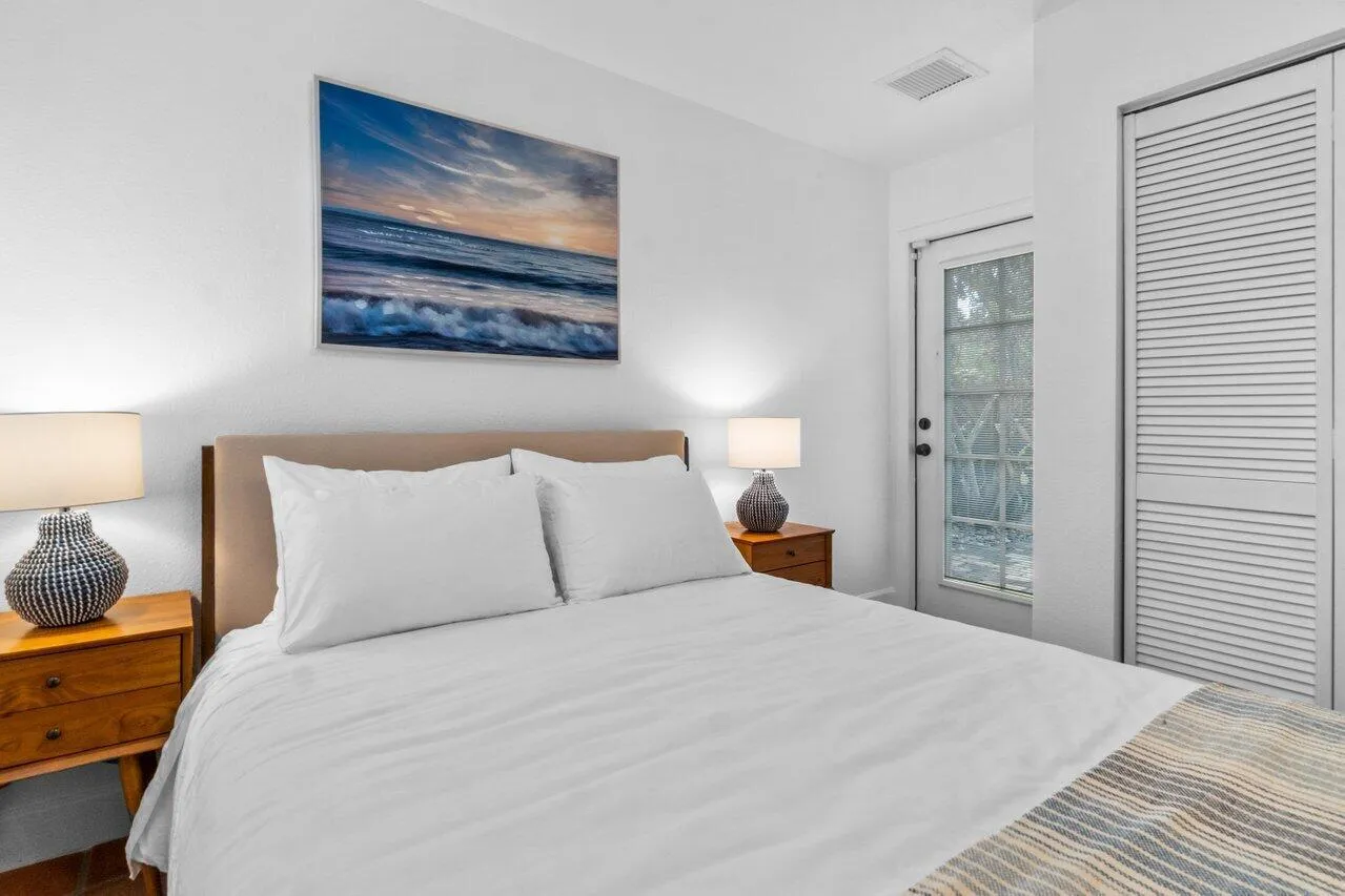 Guest Bedroom with Queen-sized Bed