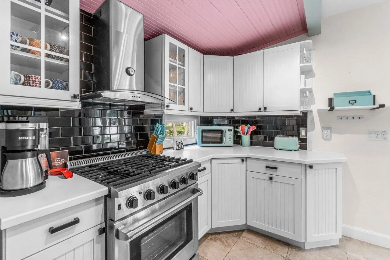 Retro-Style Kitchen with Modern Flair
