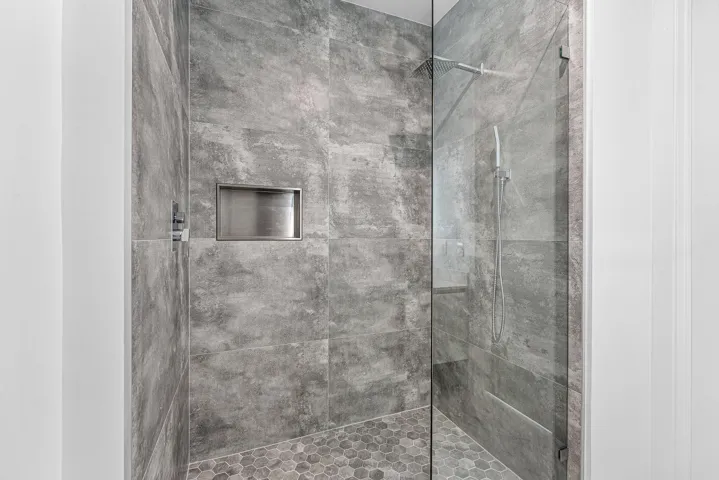 014-220LakeShoreDrive-1613-LakePark-FL-3