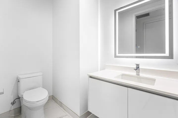 031-220LakeShoreDrive-1613-LakePark-FL-3