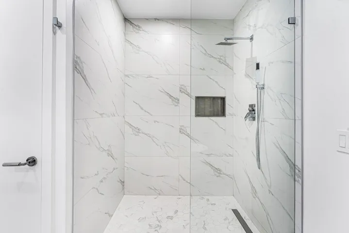 022-220LakeShoreDrive-1613-LakePark-FL-3