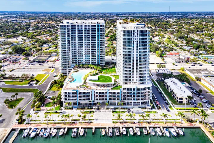 025-220LakeShoreDrive-1613-LakePark-FL-3