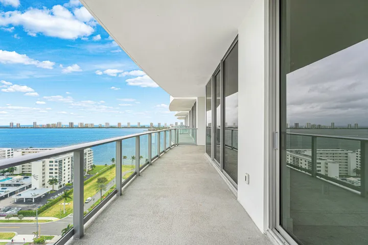 026-220LakeShoreDrive-1613-LakePark-FL-3