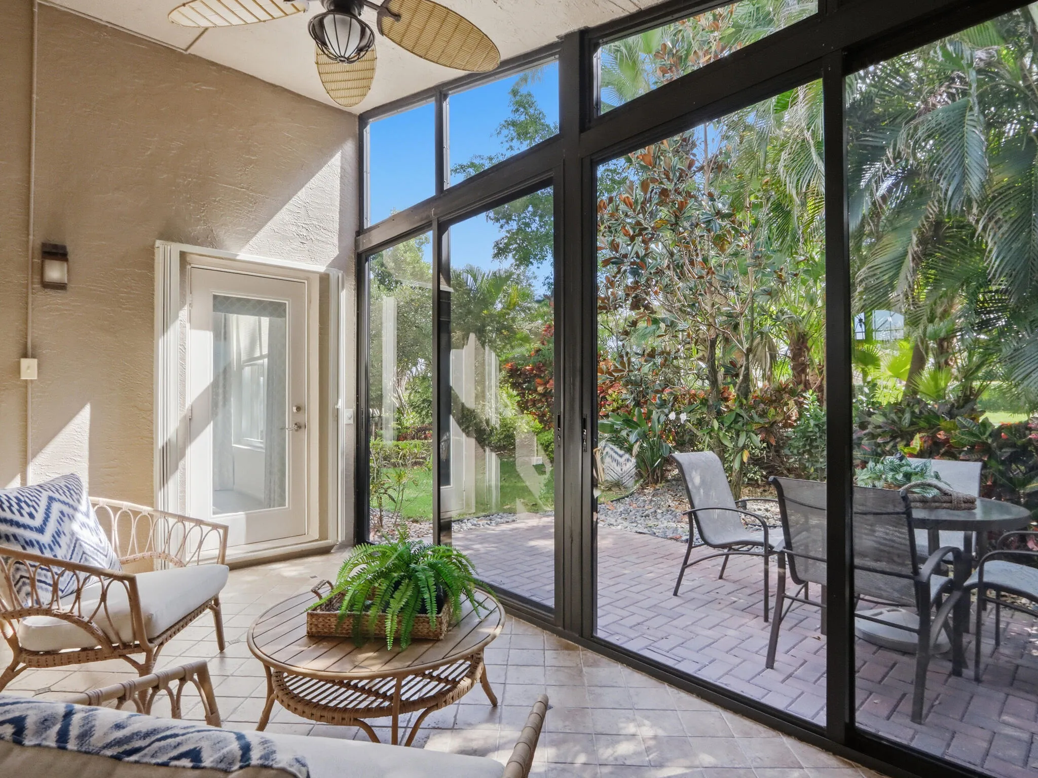 Glass Enclosed Lanai/Florid Room