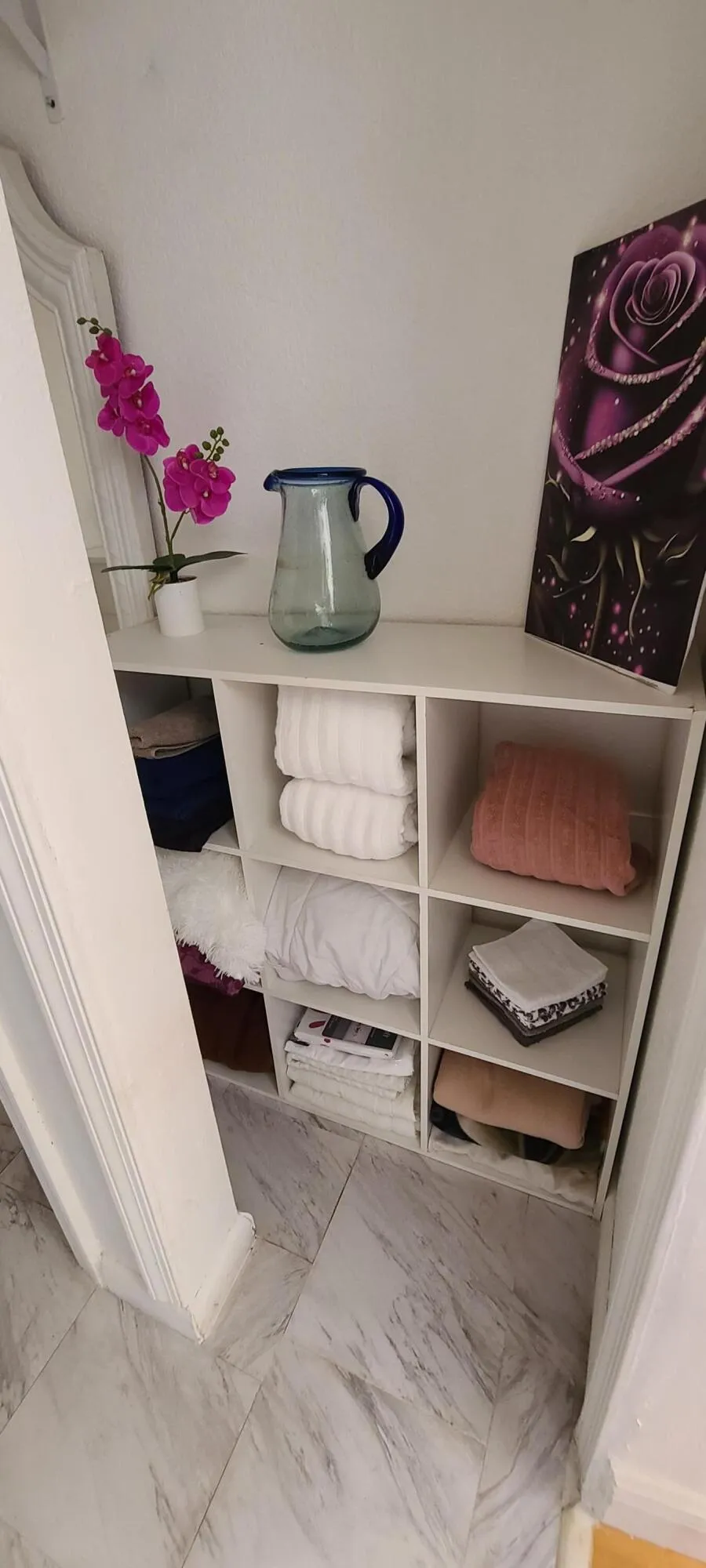 11-bathroom_2_closet_3