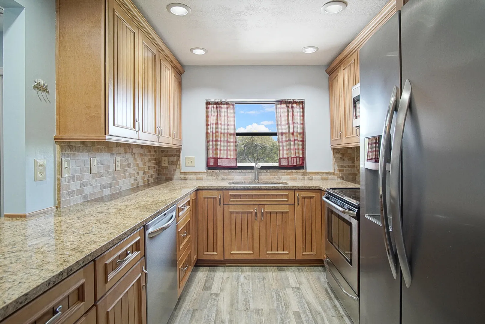 Property photo 16