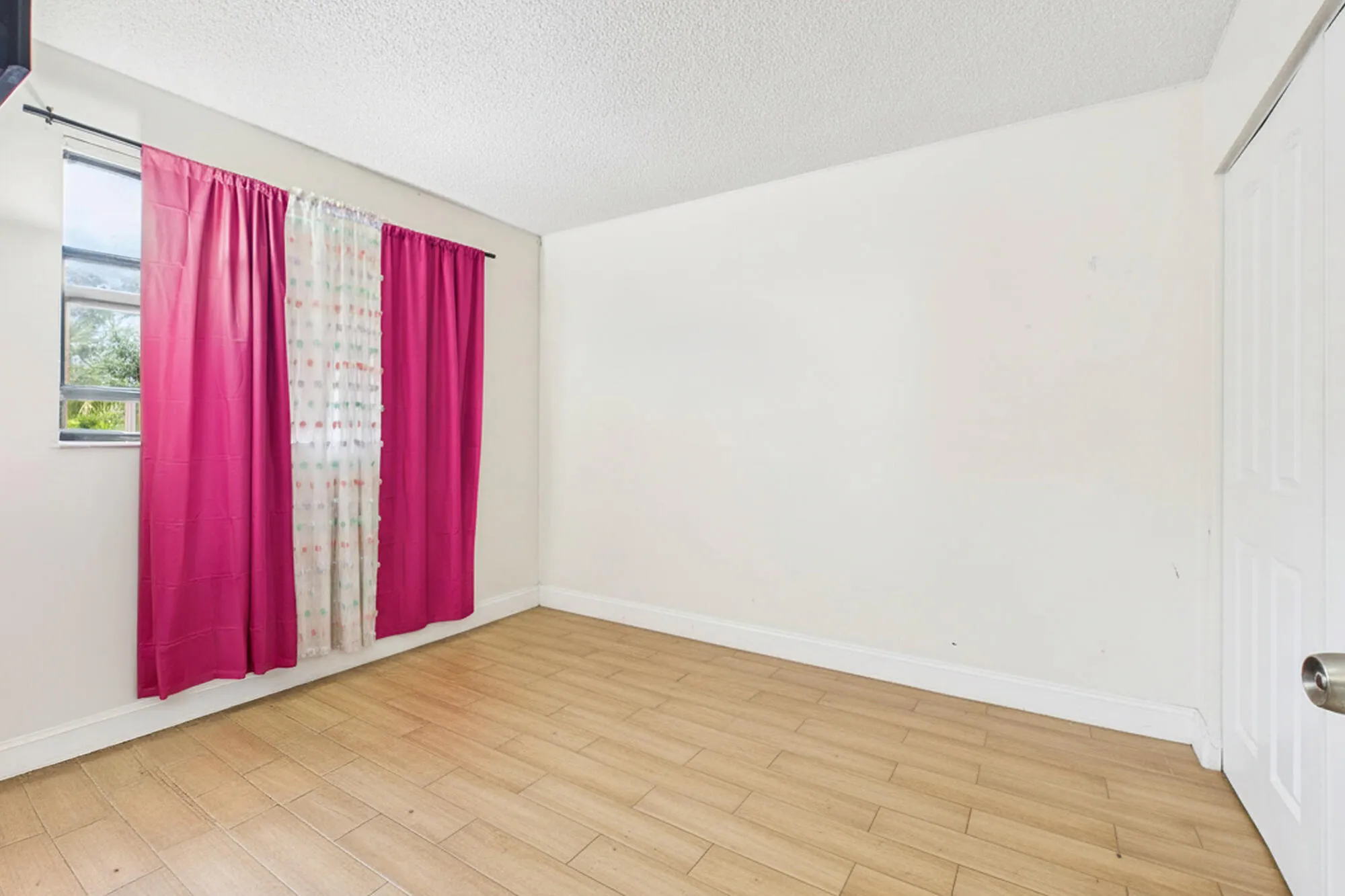 Bedroom 2 without furniture