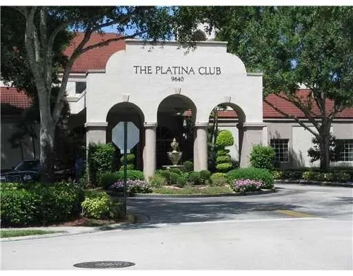 Platina Clubhouse