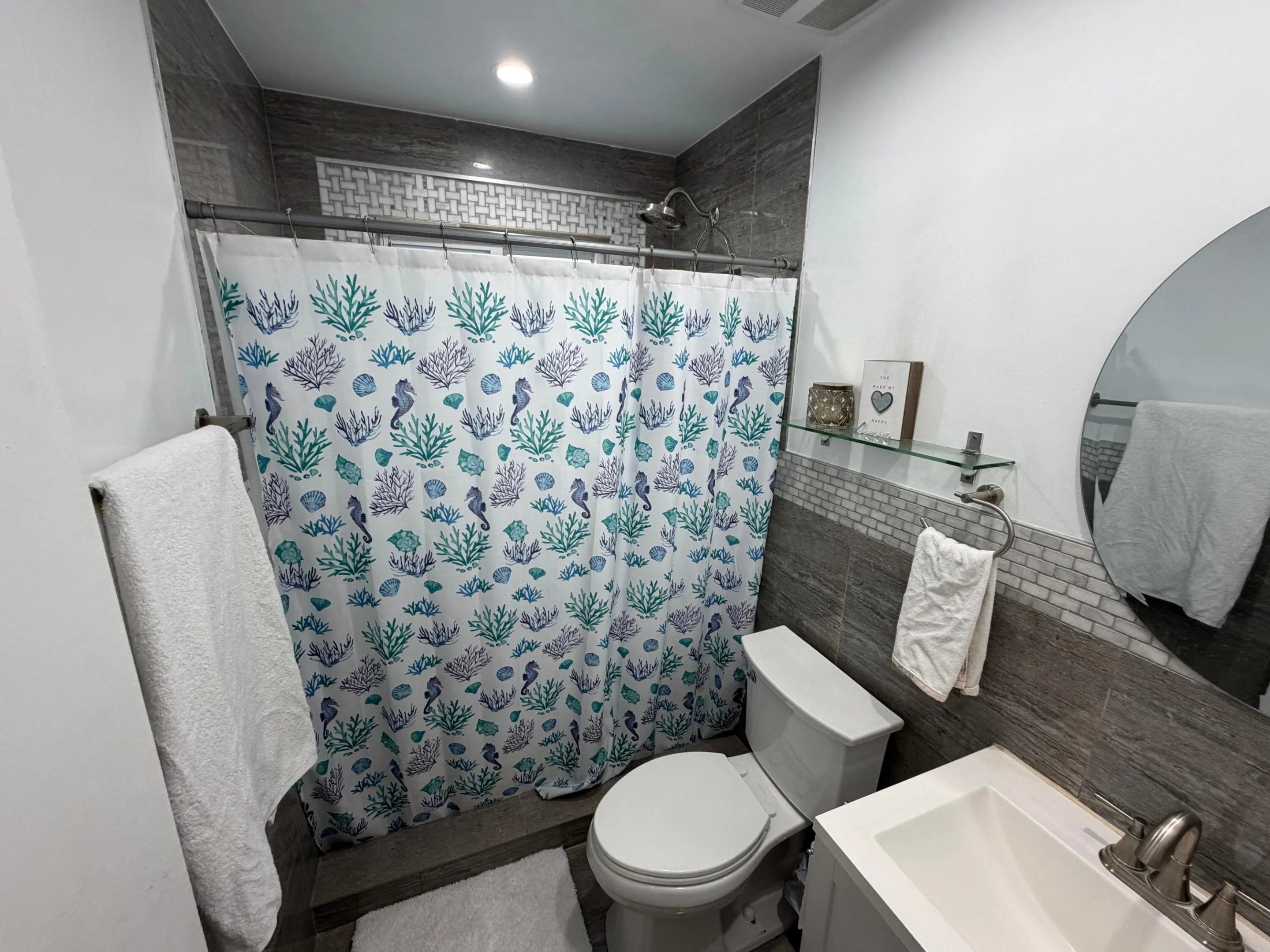 2nd bathroom