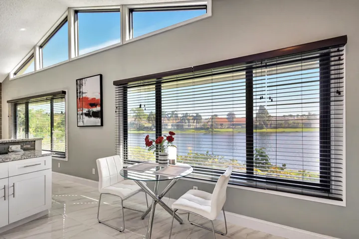 Breakfast Nook 4