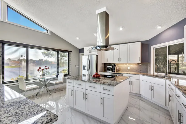 Open Kitchen