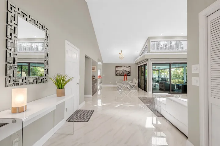 12870 La Rochelle Cir (6)