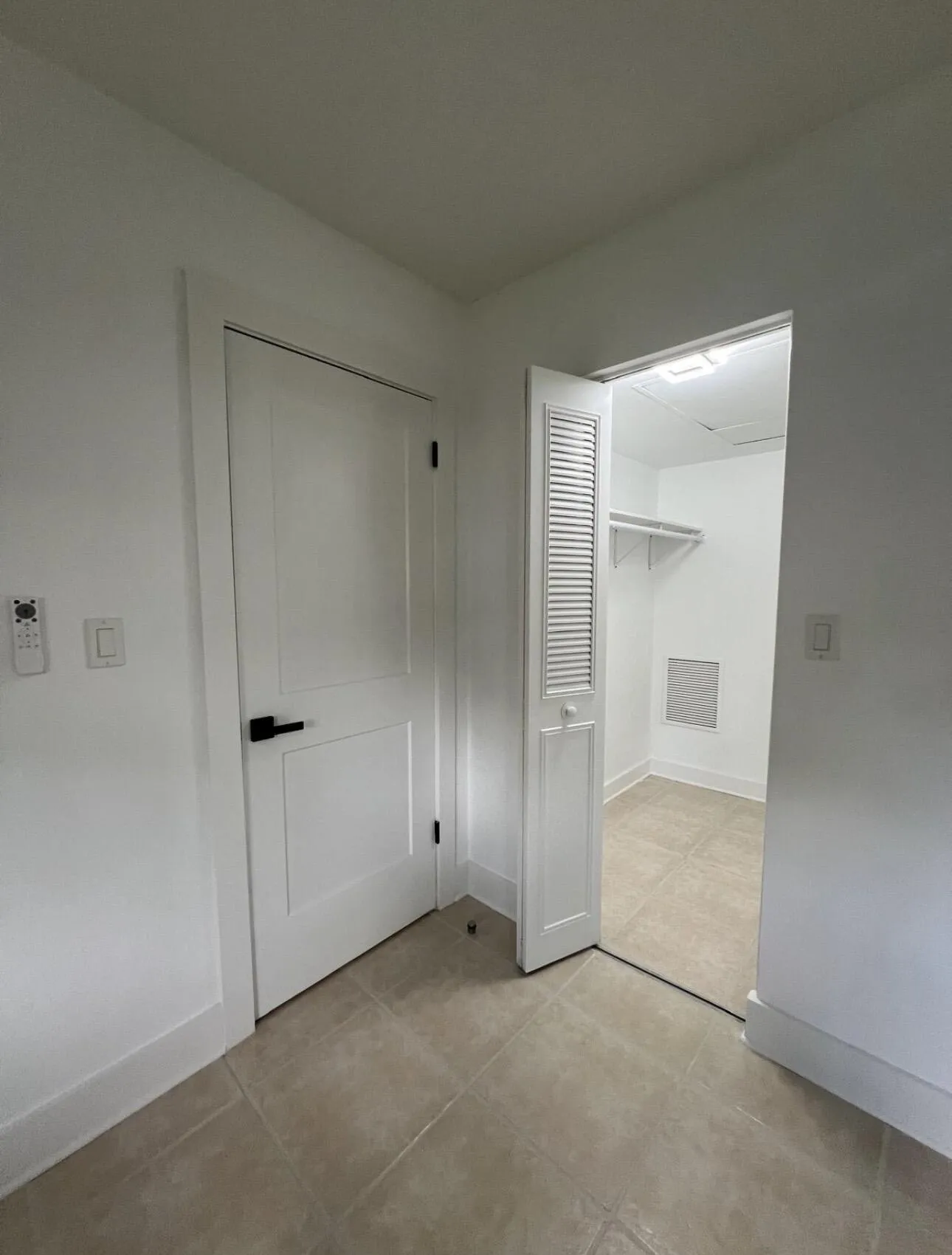 Walking Closet