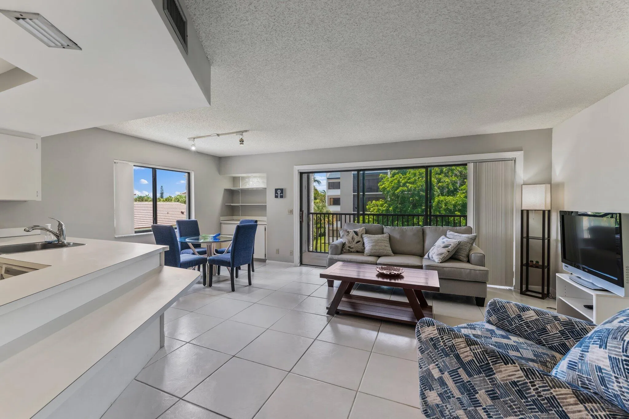 003-1605US1ND301-Jupiter-FL-SMALL