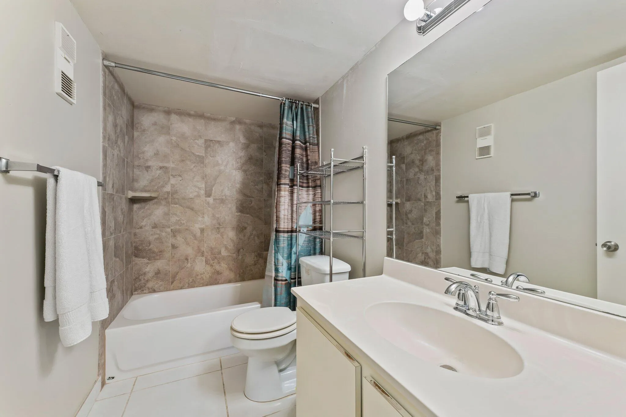 019-1605US1ND301-Jupiter-FL-SMALL