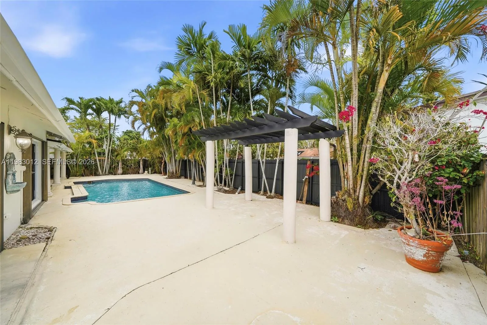 Property photo 38