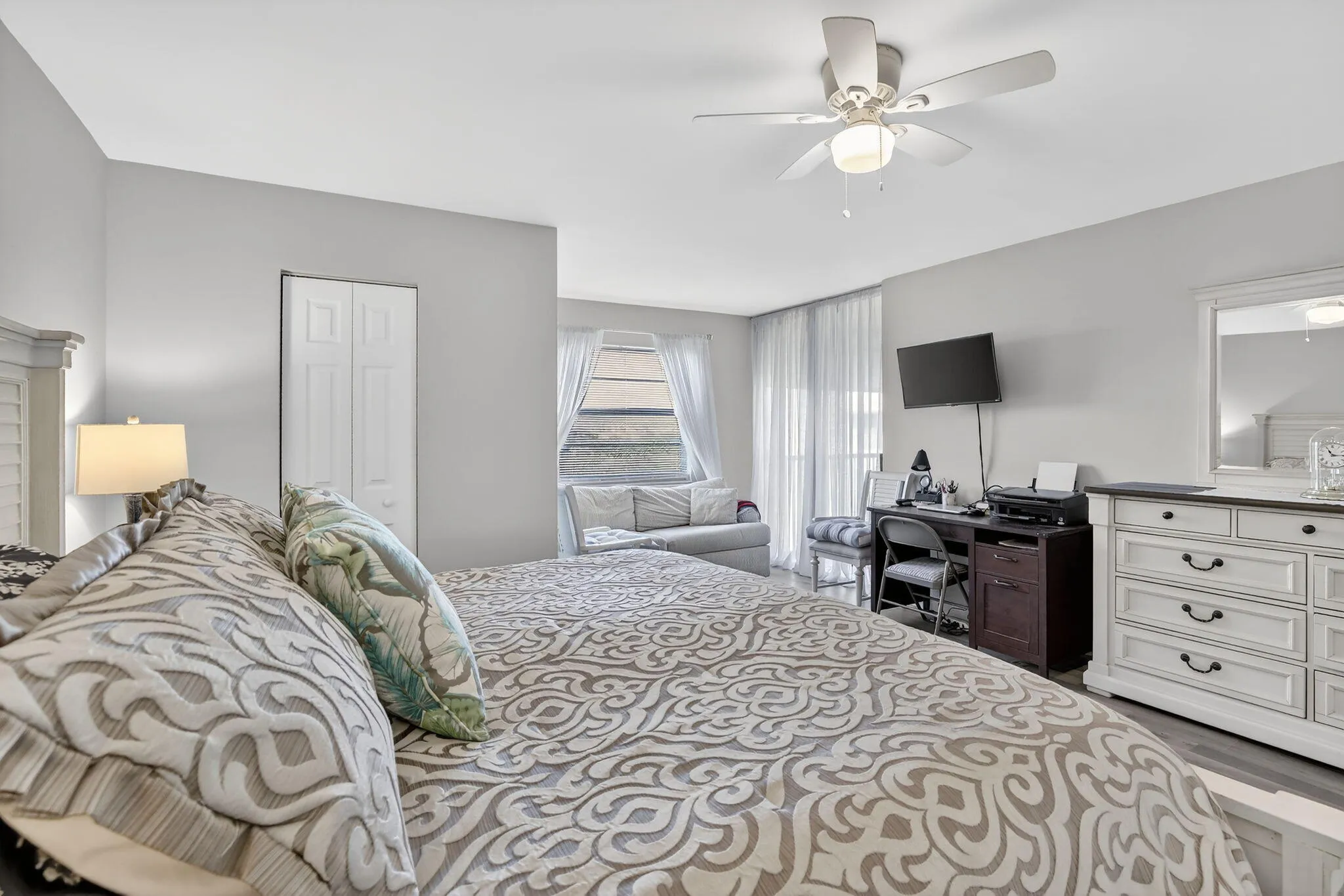 Primary bedroom features a spacious recessed area, perfect for a reading nook, desk area or exercise corner!