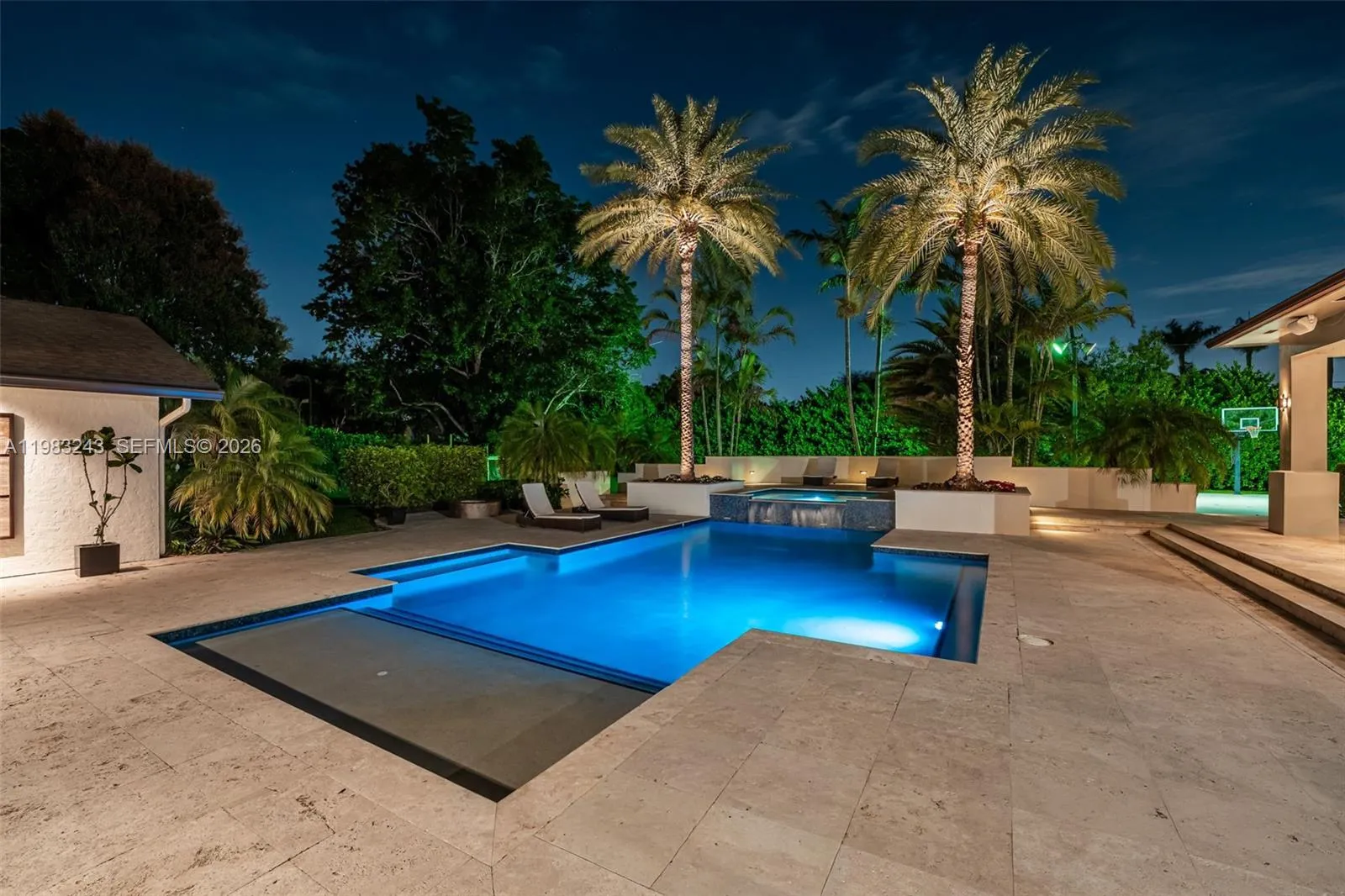 Property photo 583