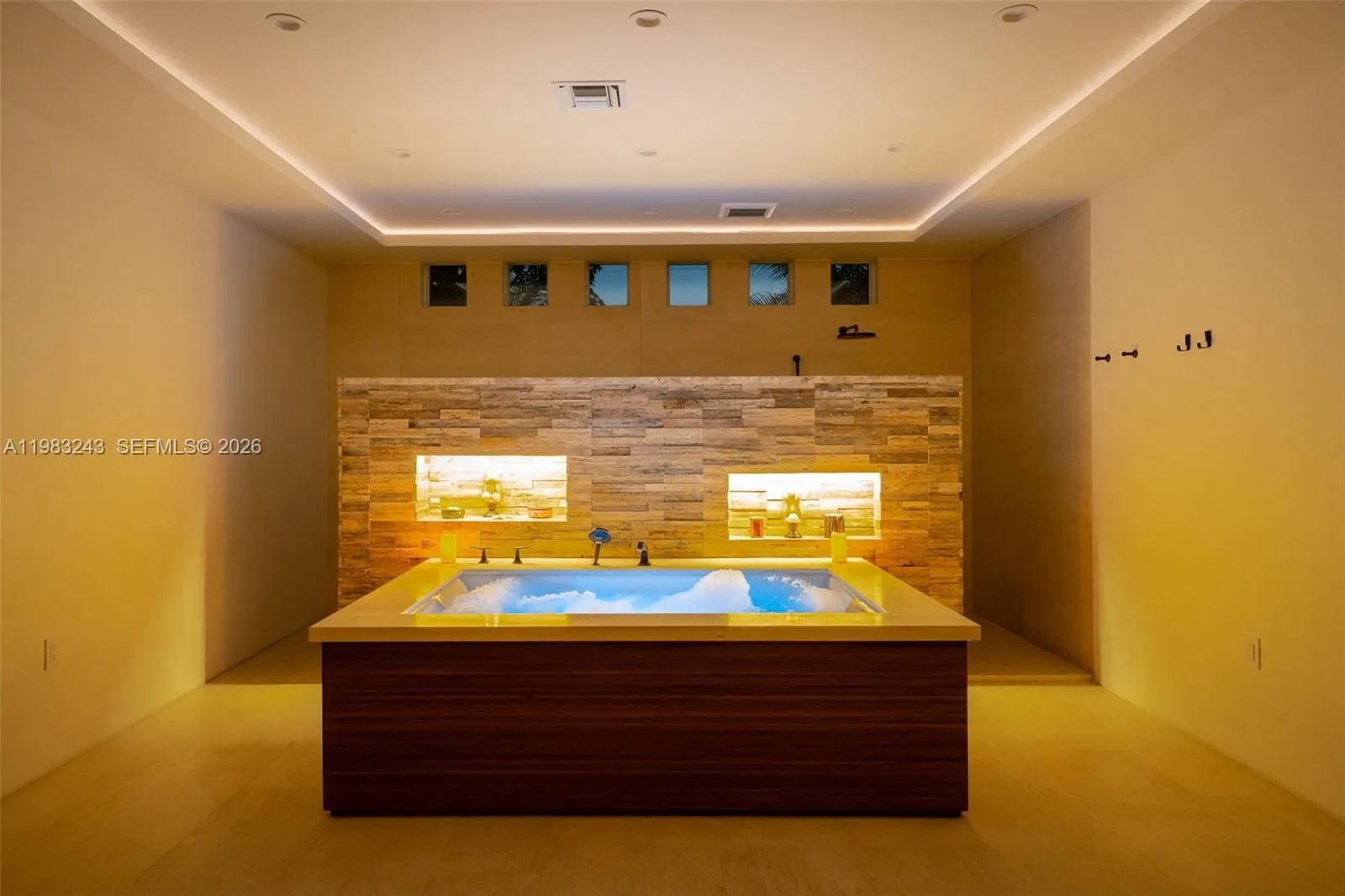 Property photo 605