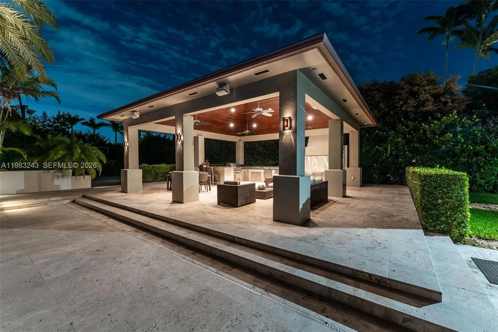 Property photo 523