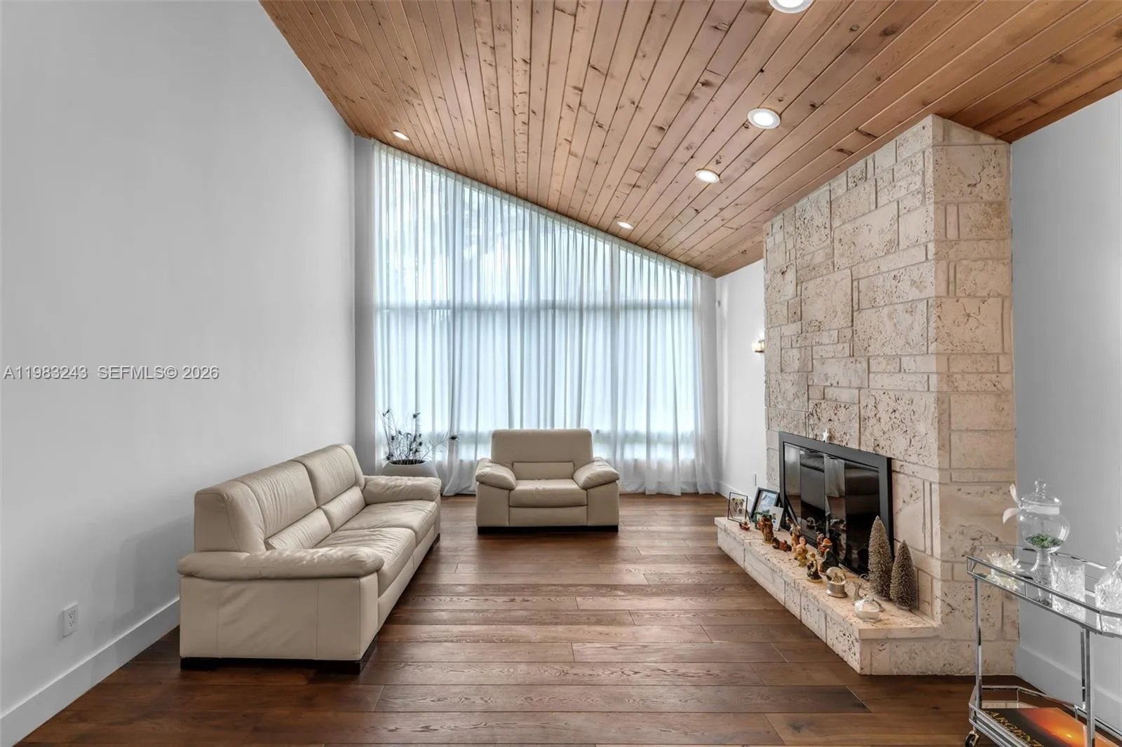 Property photo 102