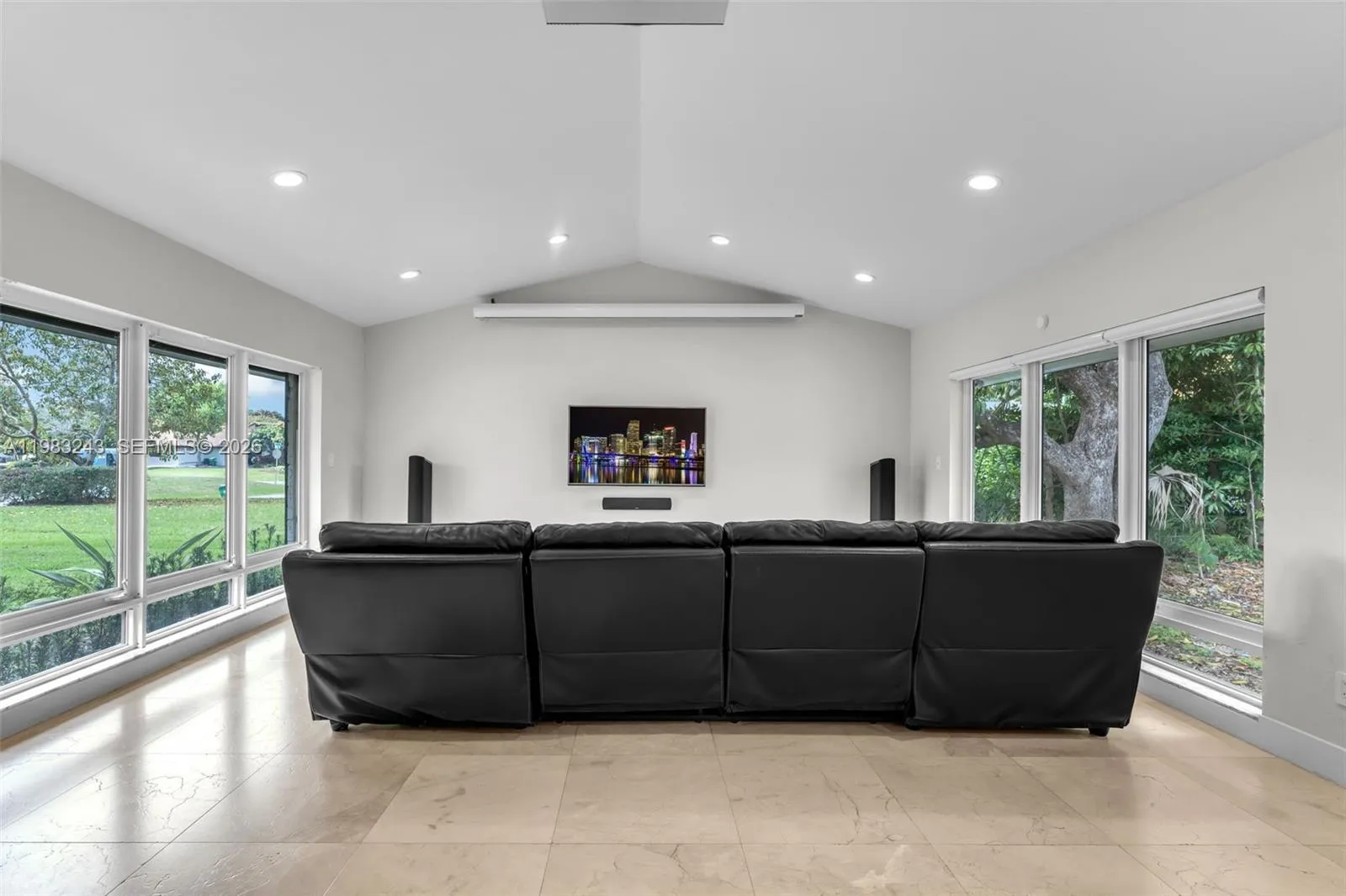 Property photo 250