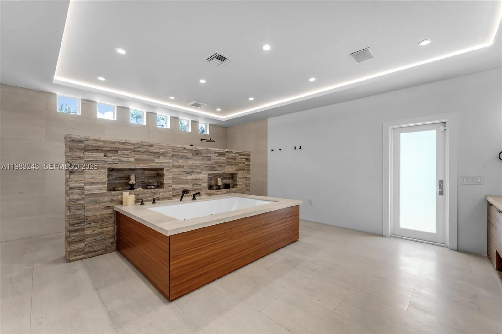 Property photo 237