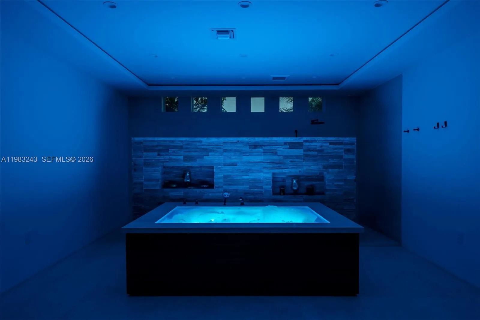 Property photo 599
