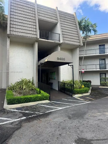 FRONT OF STRUCTURE