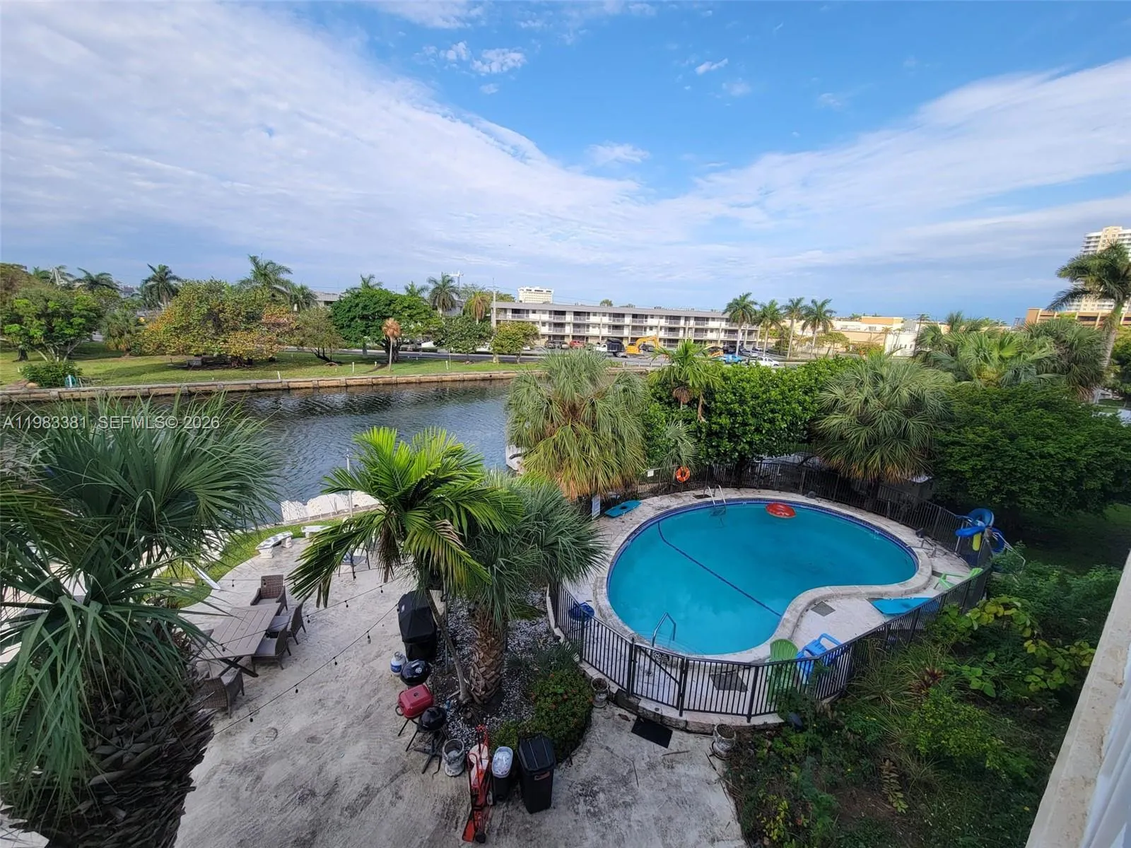 Well maintain condo with beautiful common areas