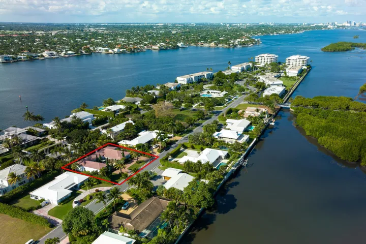 2258 Ibis Isle Rd E Palm Beach-large-004