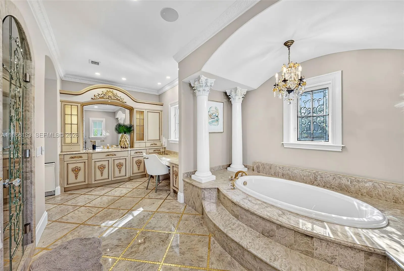 Property photo 123