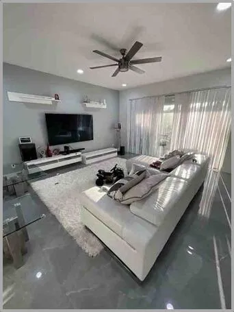 FAMILY ROOM 2