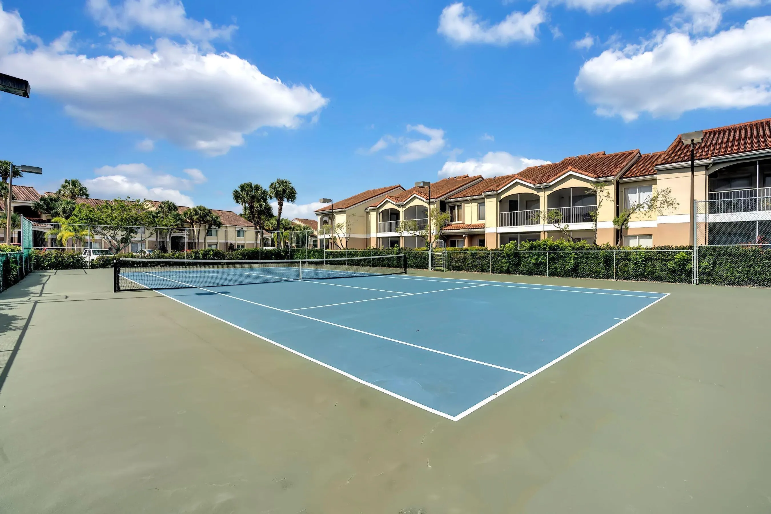 TENNIS