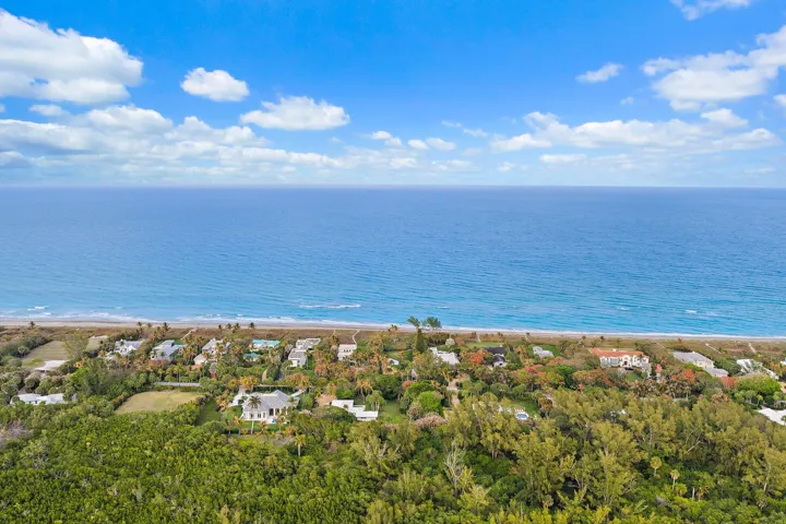 025-31NBeachRd
