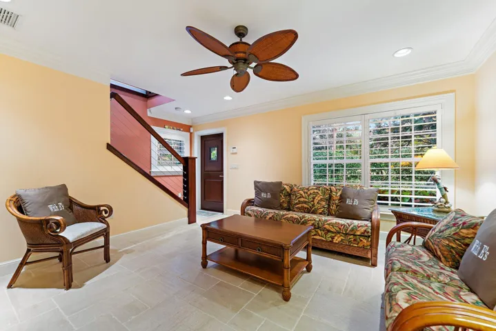 060-31NBeachRd