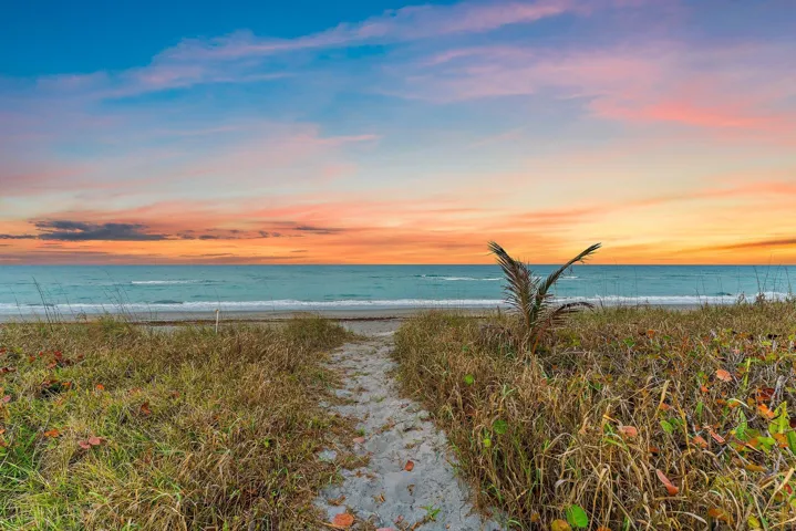 096-31NBeachRd