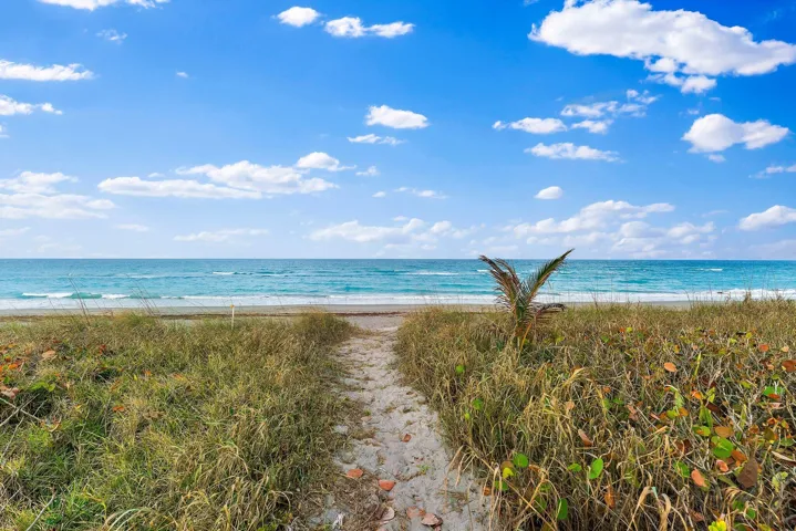 052-31NBeachRd
